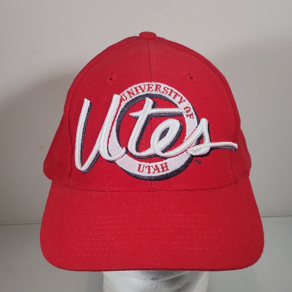Vintage University of Utah Utes Red Adjustable Snapback Hat by THE GAME